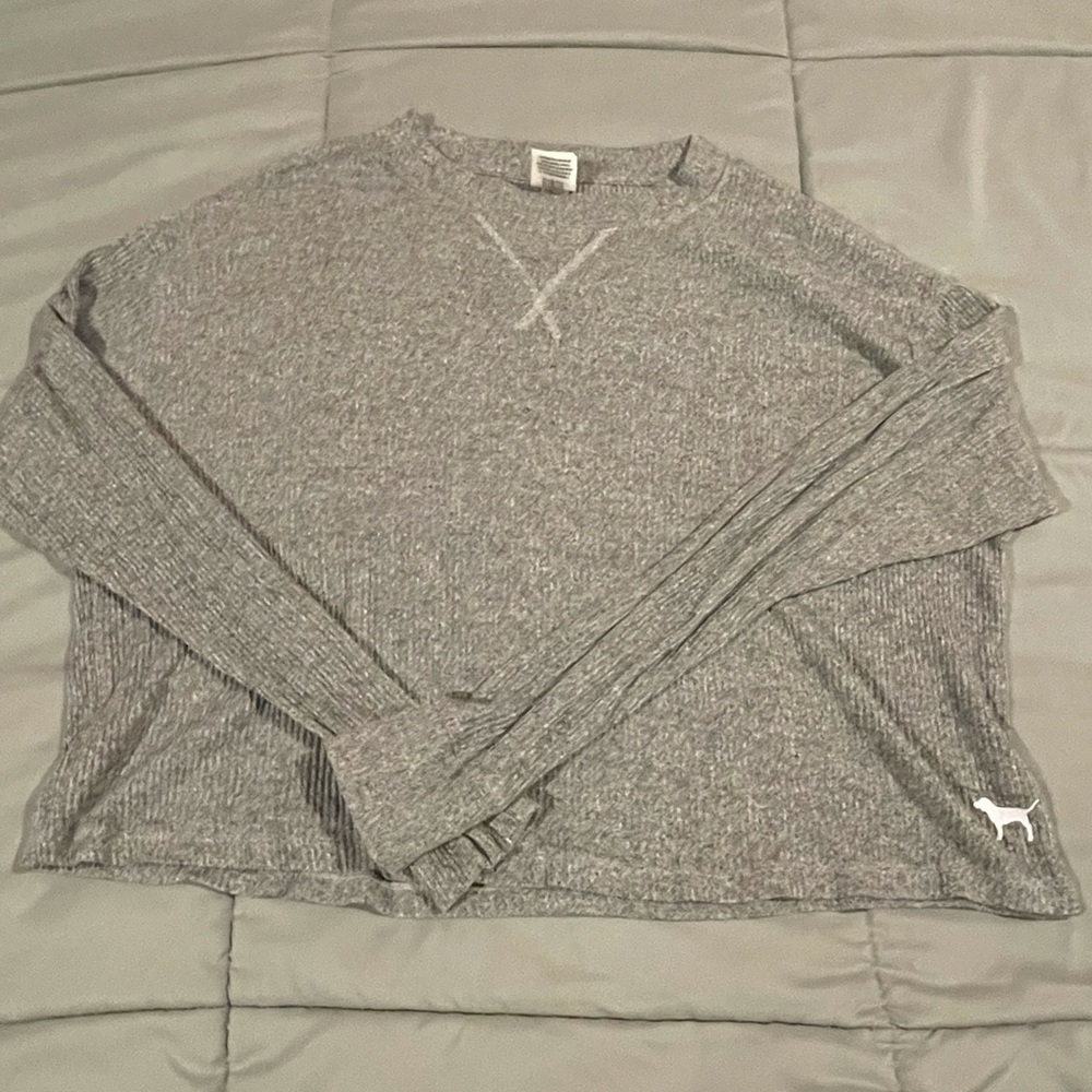 PINK long sleeve crop top grey with white lettering size L